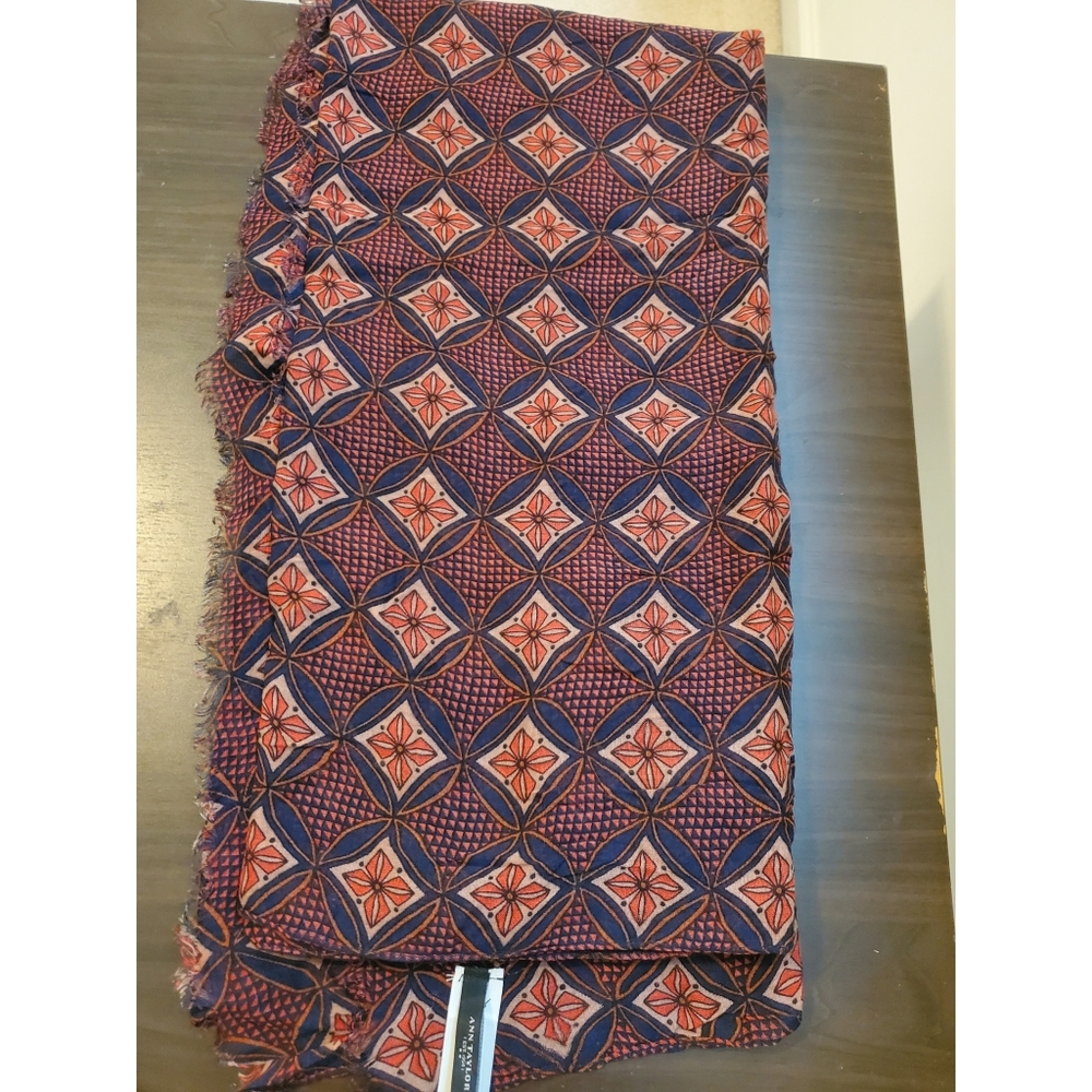 NWT Ann Taylor Scarf